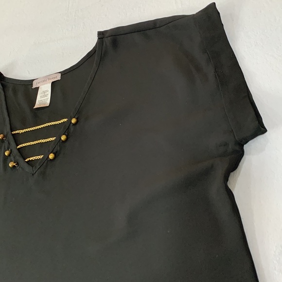 Top - Picture 4 of 4